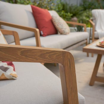 Salotto da giardino Gaia NATERIAL in alluminio effetto legno con piano tavolo in ceramica per 4 persone