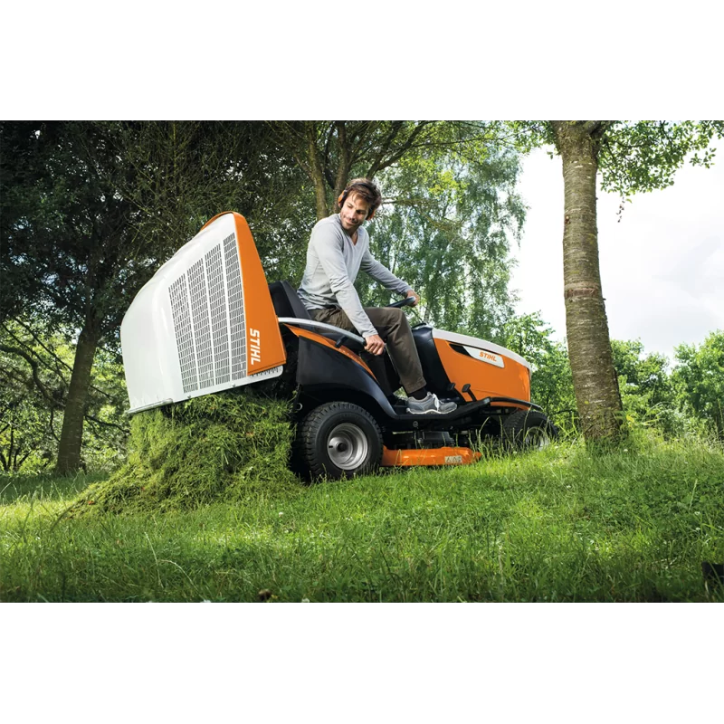Trattorino rasaerba STIHL RT 6112 ZL