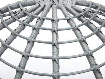 Poltrona sospesa in resina intrecciata Grigio - BONTOC di MYLIA