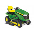 Rasaerba John Deere X350 con piatto di taglio da 48" e sistema Accel Deep.