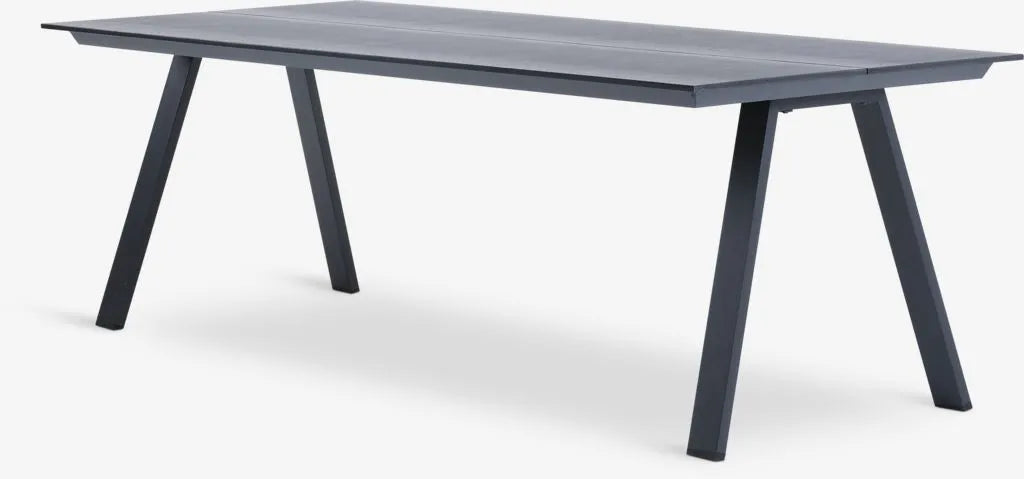 FAUSING Tavolo L220 cm + 4 AIDT Sedie nero