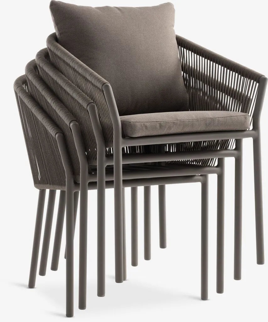 RAUMA Tavolo L140 cm + 4 GILJA sedie color sabbia scuro