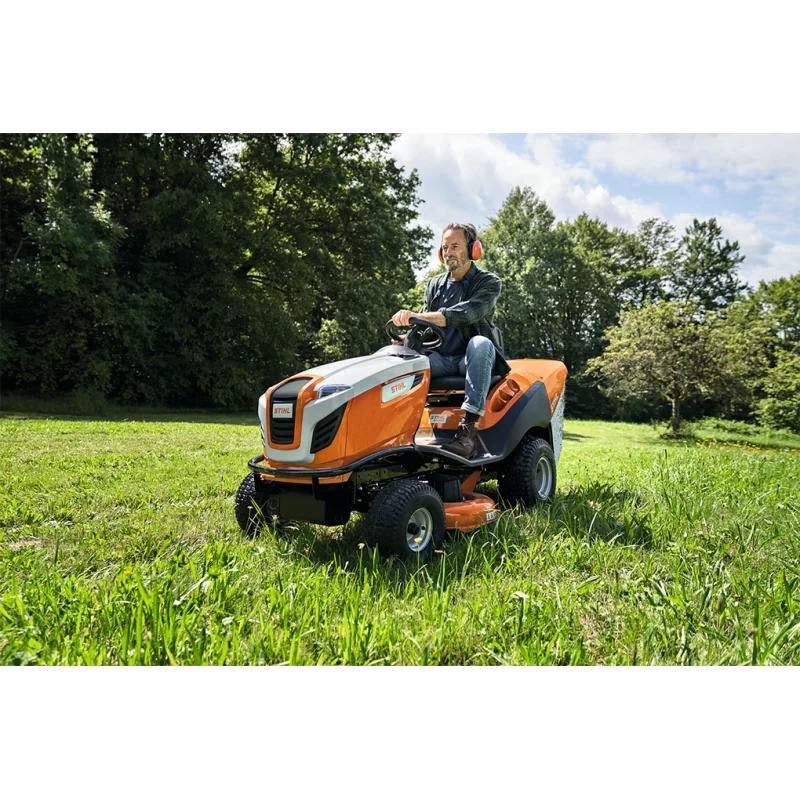 Rasaerba a trattorino STIHL RT 5097