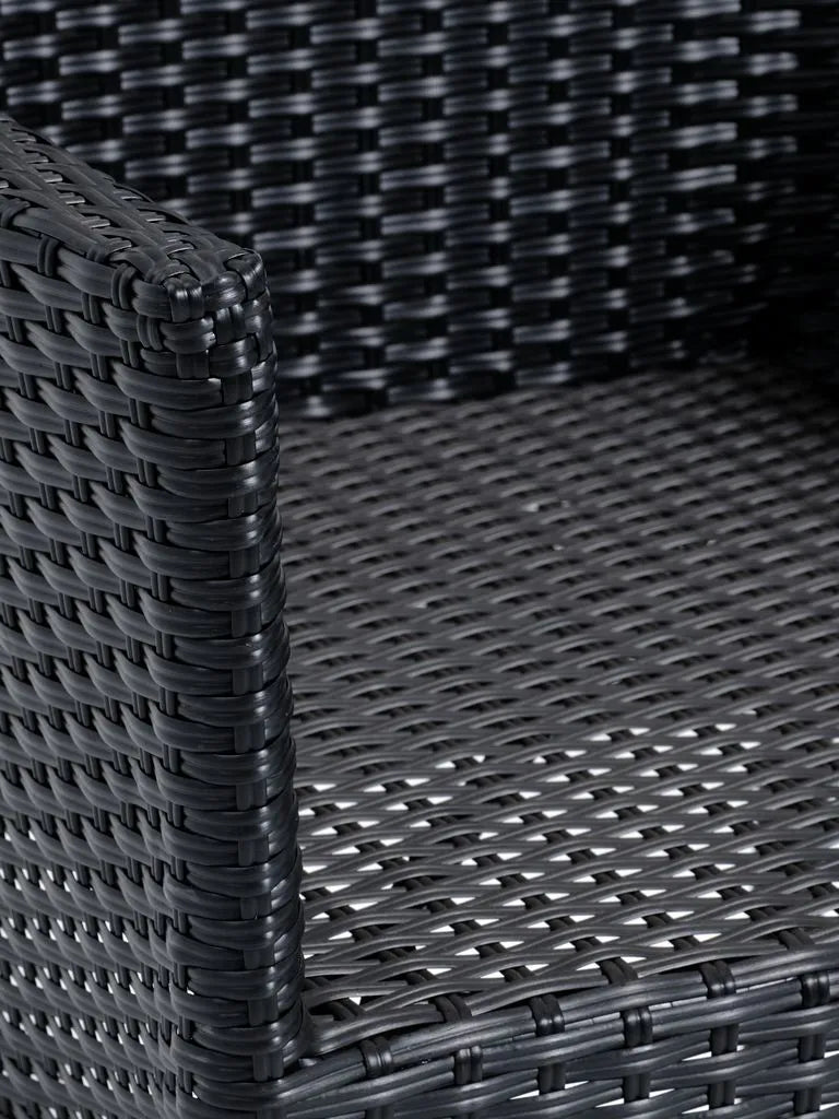 FAUSING Tavolo L220 cm + 4 AIDT Sedie nero