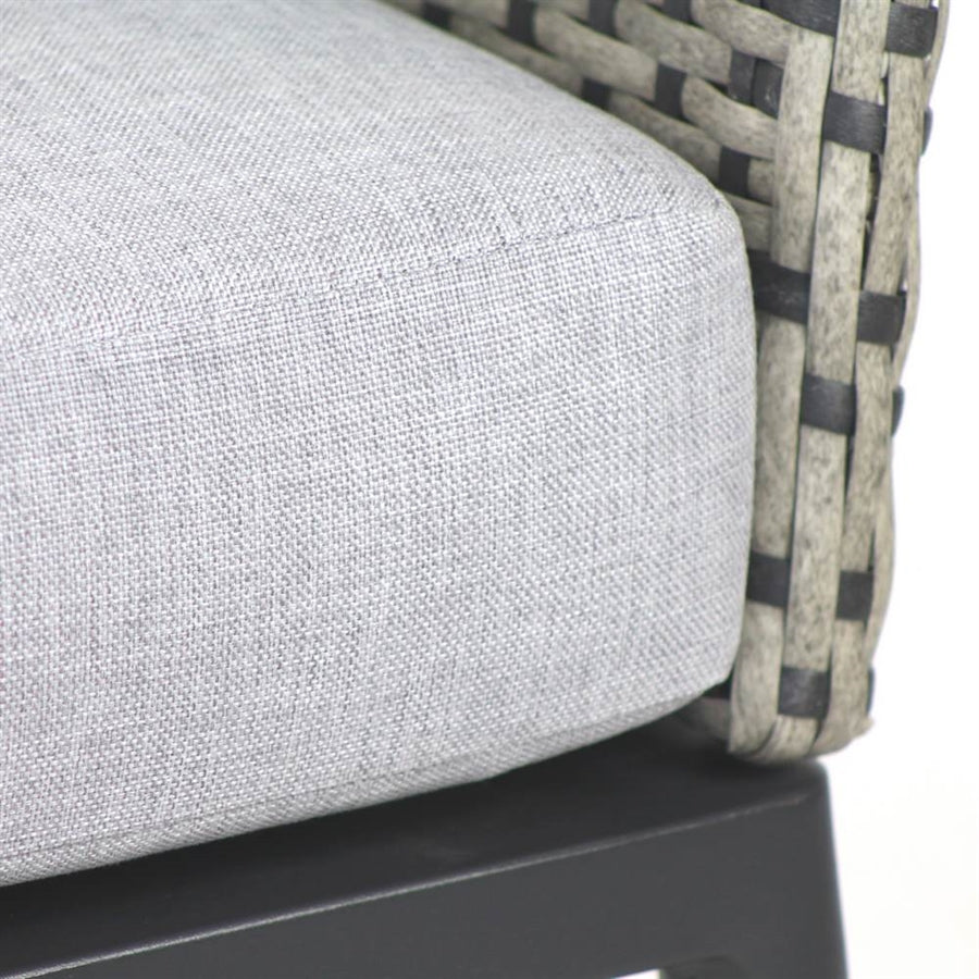 Set divano, poltrone e tavolino da giardino in alluminio e rattan pe Luxury