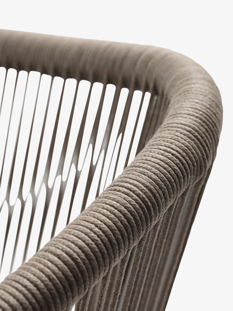 RAUMA Tavolo L140 cm + 4 GILJA sedie color sabbia scuro